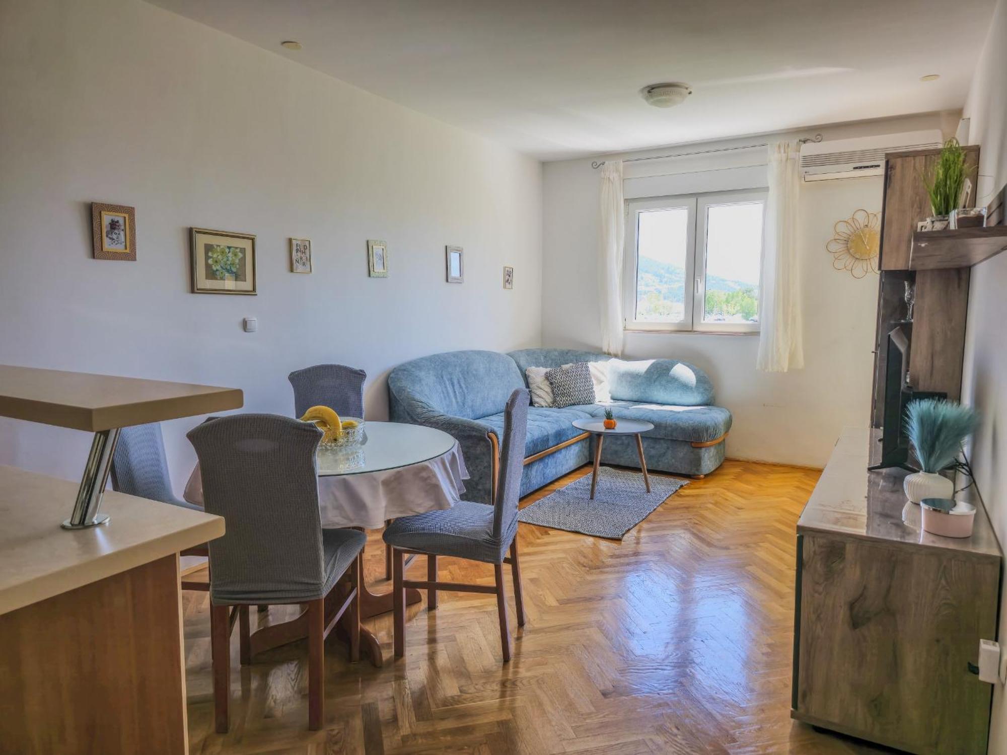 אומיס Apartment Cesarica מראה חיצוני תמונה