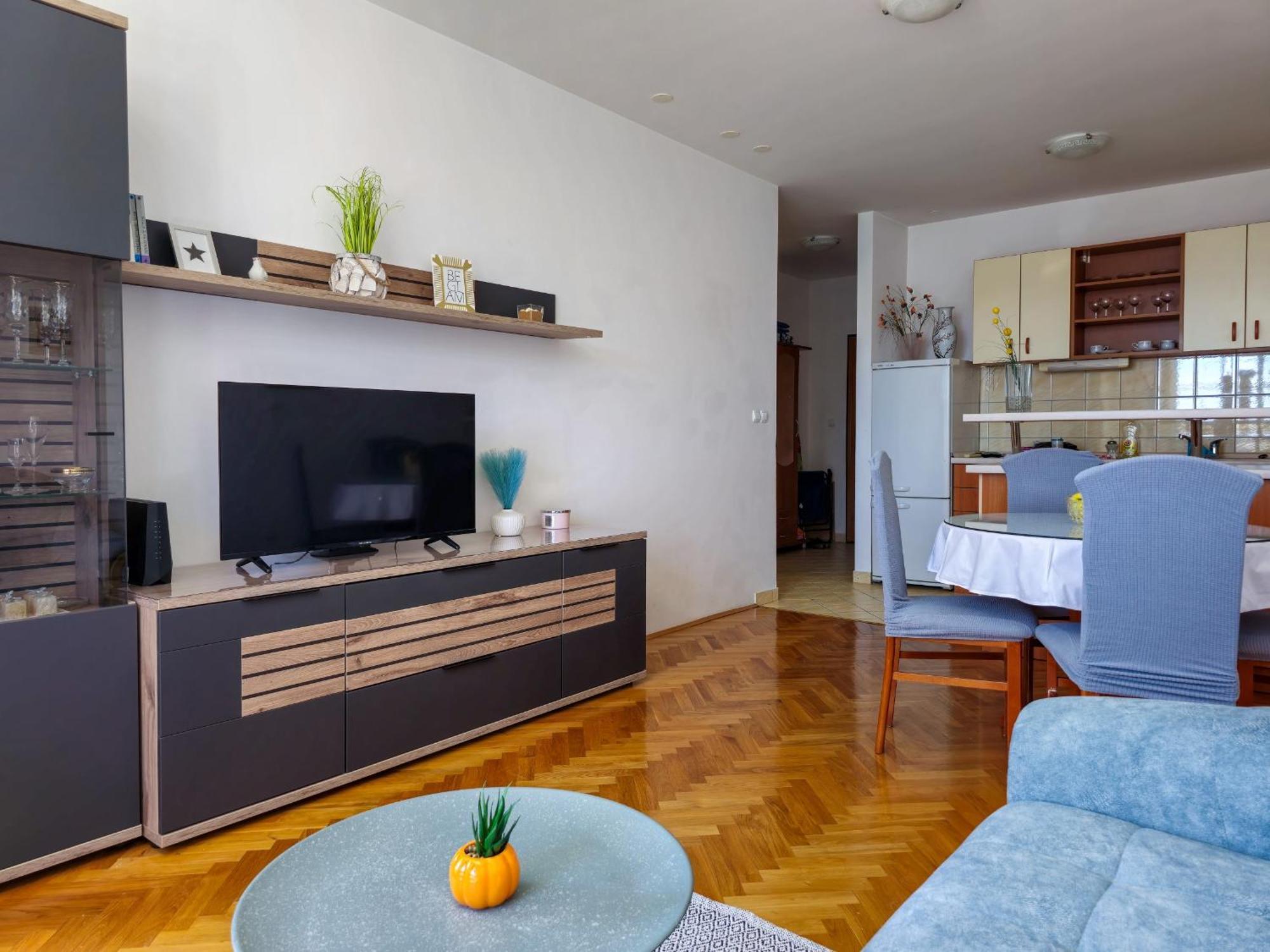 אומיס Apartment Cesarica מראה חיצוני תמונה